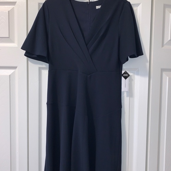 Sandra Darren Flutter Sleeve Scuba Dress {NWT) - Picture 3 of 4